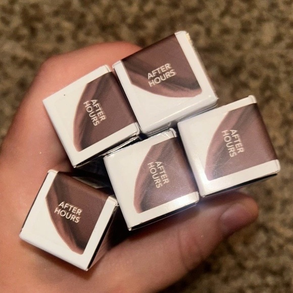 Buxom Full-On Plumping Lip Matte — After Hours (Set of 5) - Picture 2 of 2